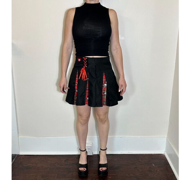 Skelanimals Plaid Contrast Pleated Skirt Size Medium - Picture 2 of 5